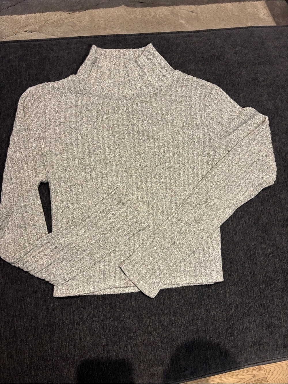 Wilfred Gray Ribbed Turtleneck Sweater